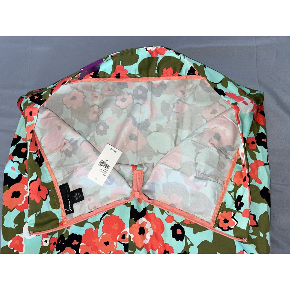 Lane Bryant Rear Zip Stretch Floral Pencil Skirt. Floral, Women's 16. NWT!! - Picture 5 of 5